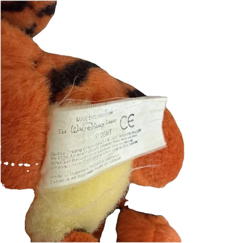 Vintage Disney Store Tigger‎ Plush 11
